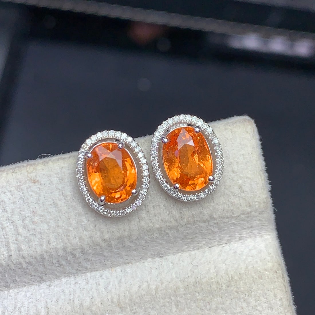 14k Gold 3.8 Ct Natural Spessartine & Diamond Earrings - 3