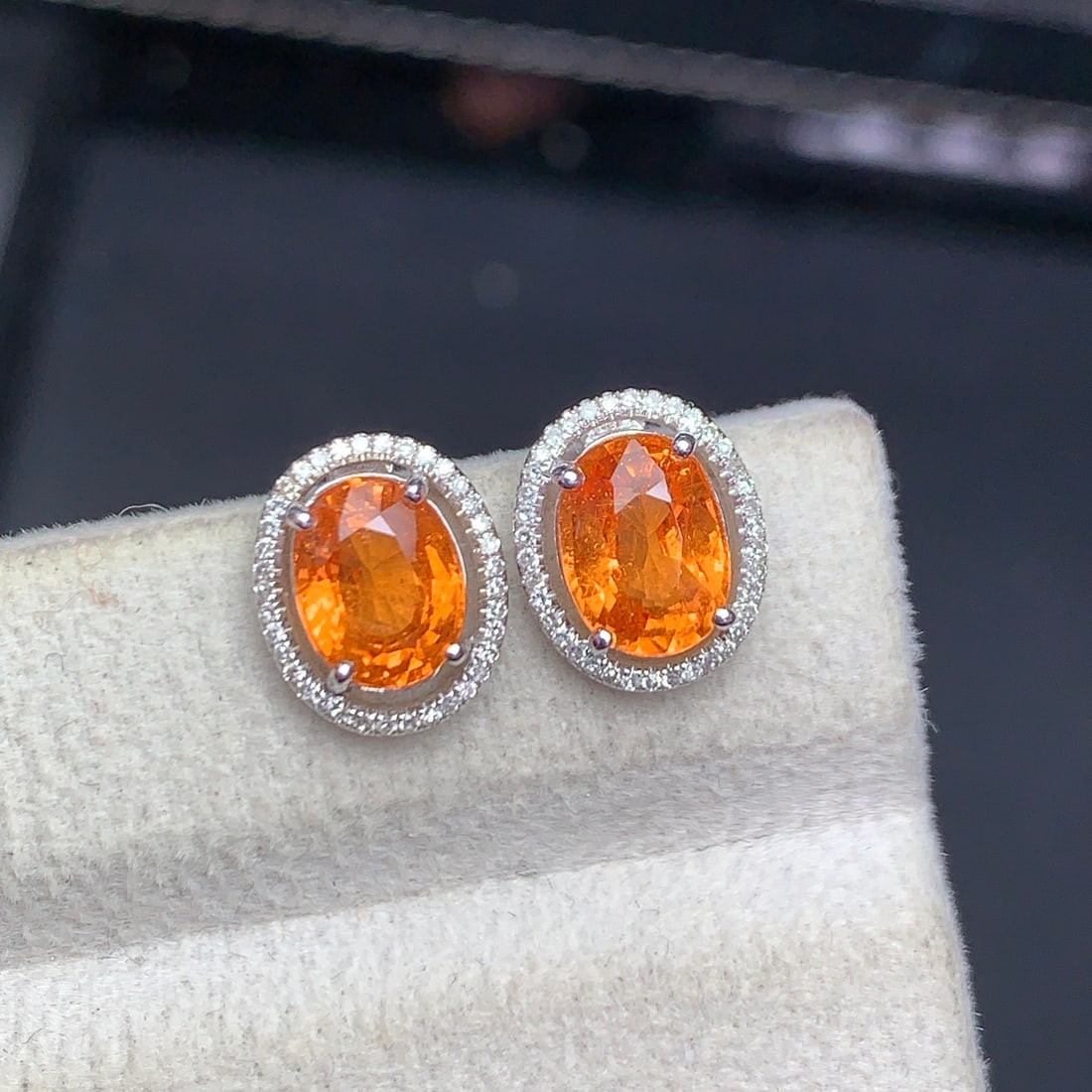 14k Gold 3.8 Ct Natural Spessartine & Diamond Earrings - 6