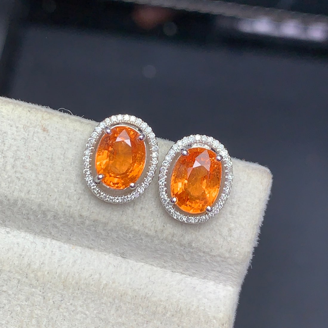 14k Gold 3.8 Ct Natural Spessartine & Diamond Earrings - 7