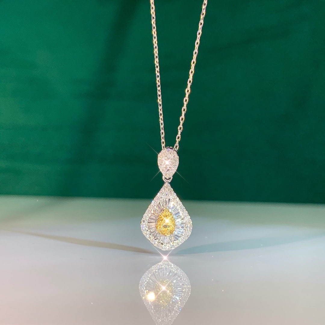14k Gold 0.45 Ct Natural Color Diamond Necklace - 2
