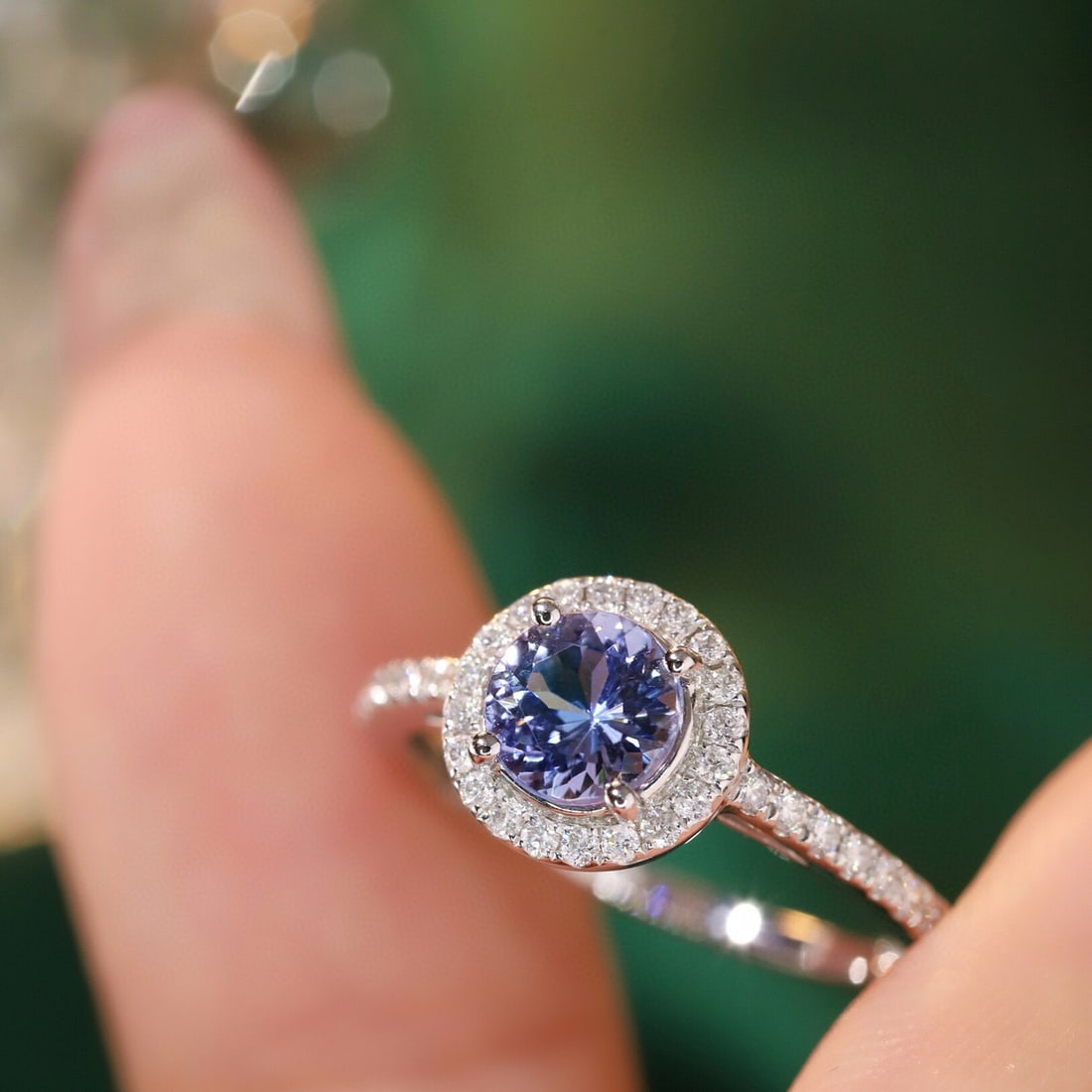 14k Gold 1.10 Ctw Natural Tanzanite & Diamond Ring - 3