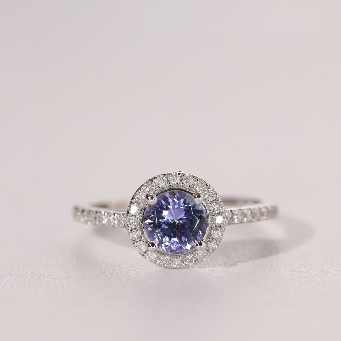 14k Gold 1.10 Ctw Natural Tanzanite & Diamond Ring - 7