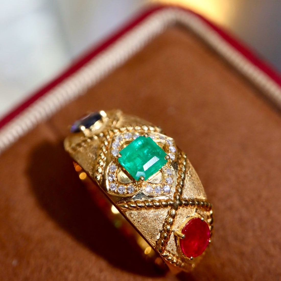 14k Gold 1.24 Ctw Natural Ruby & Sapphire & Emerald & Diamond Ring - 2