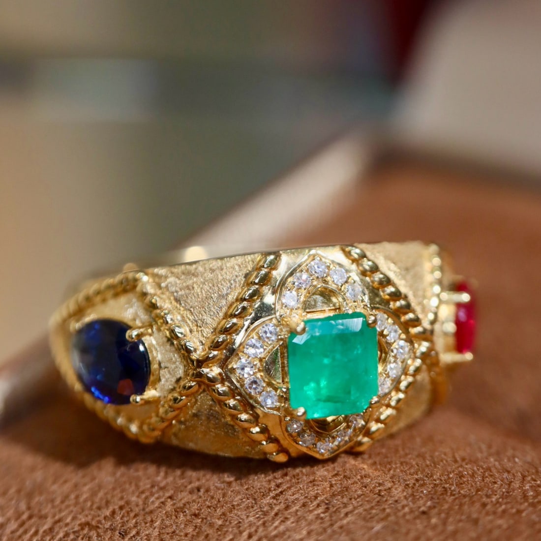14k Gold 1.24 Ctw Natural Ruby & Sapphire & Emerald & Diamond Ring - 6