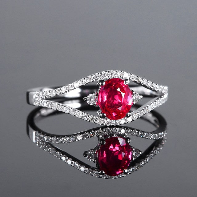 14k Gold 0.82 Ctw Natural Ruby & Diamond Ring: Ref:231170037 // gold content:14k gold // ring size:7. 25us // // main gemstone:ruby // shape:oval // carat weight:0. 63ct // color:red // treatment:natural // // adjacent gemstone 2 : diamond // numb