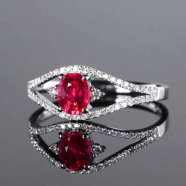 14k Gold 0.82 Ctw Natural Ruby & Diamond Ring - 2