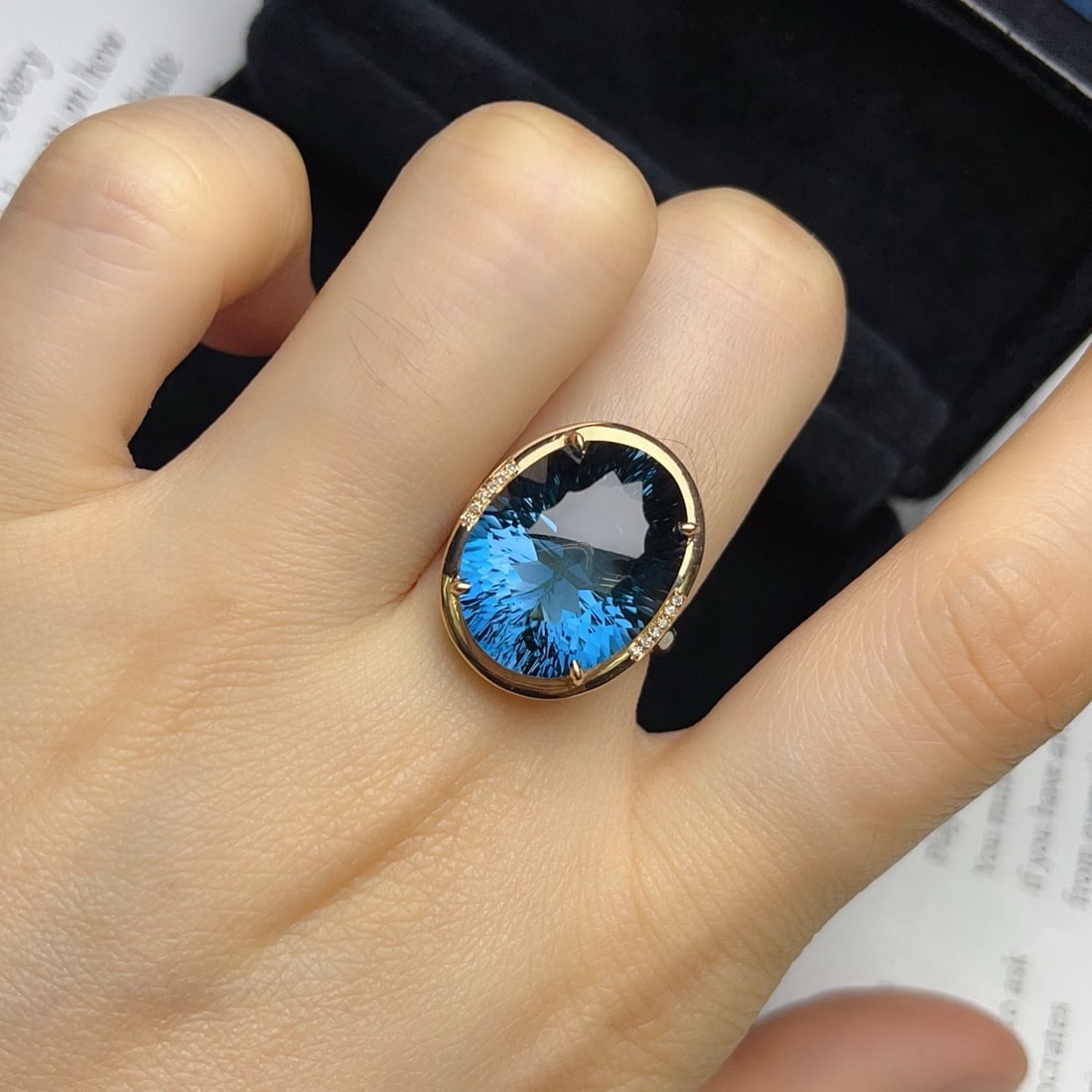 14k Gold 14.50 Ct Natural Topaz & Diamond Ring - 6