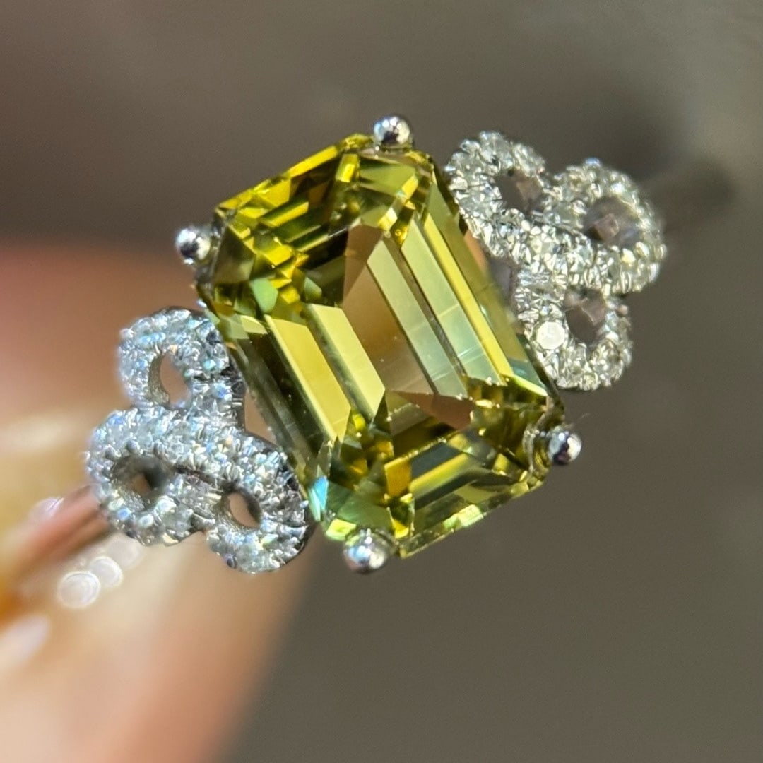 14k Gold 1.96 Ctw Natural Chrysoberyl & Diamond Ring (1 of 7)