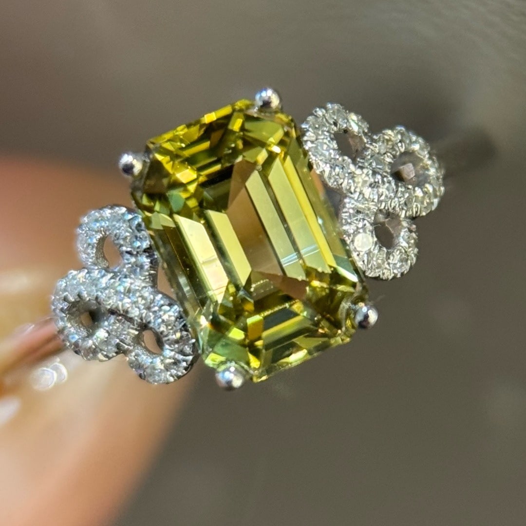 14k Gold 1.96 Ctw Natural Chrysoberyl & Diamond Ring - 6