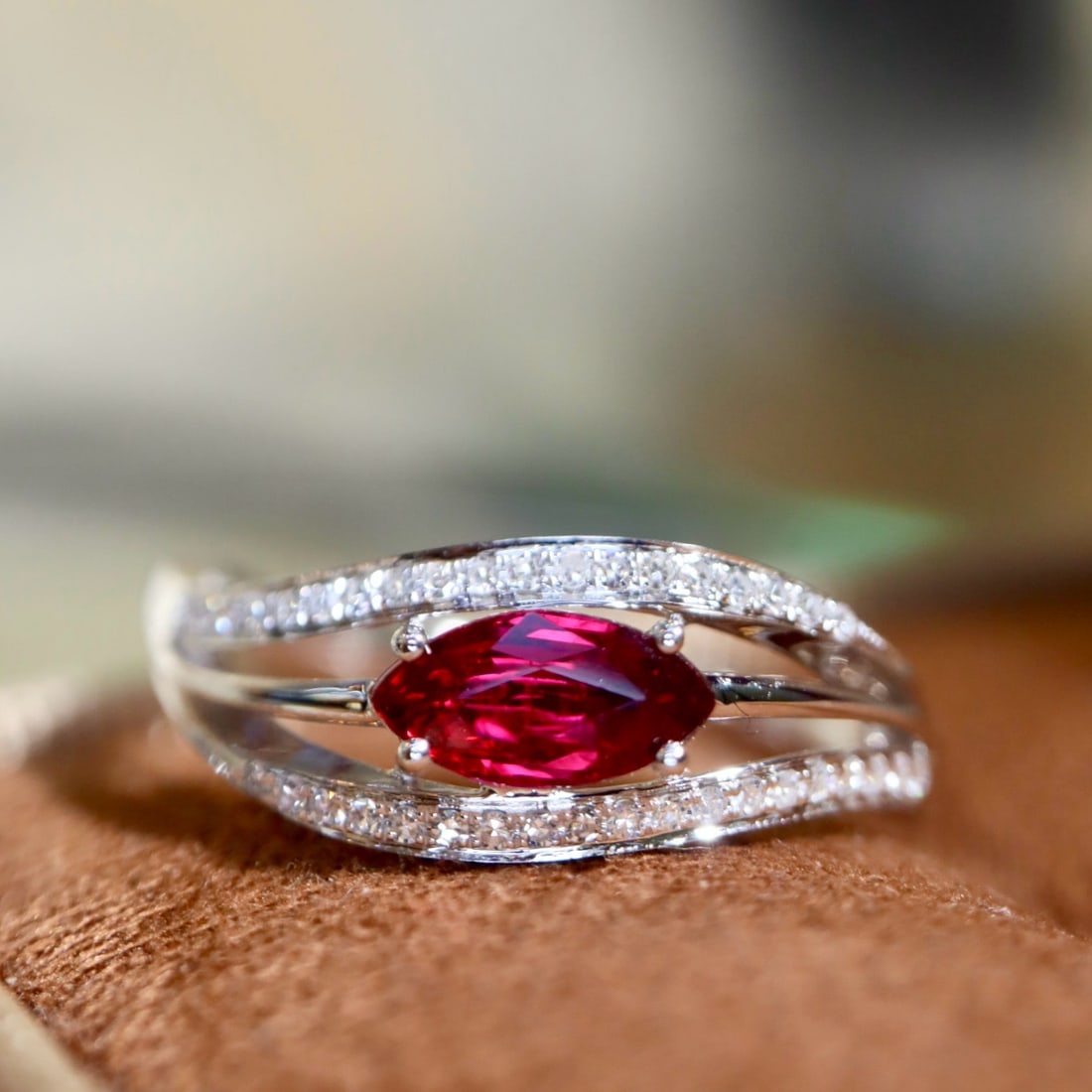 14k Gold 0.62 Ctw Natural Ruby & Diamond Ring - 5