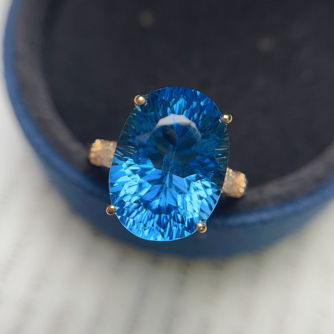 14k Gold 10.75 Ct Natural Topaz & Diamond Ring - 2