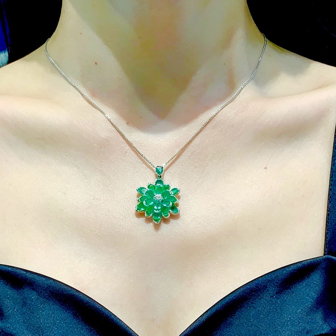 14k Gold 4.3 Ct Natural Emerald & Diamond Pendant( Without Chain ) - 5