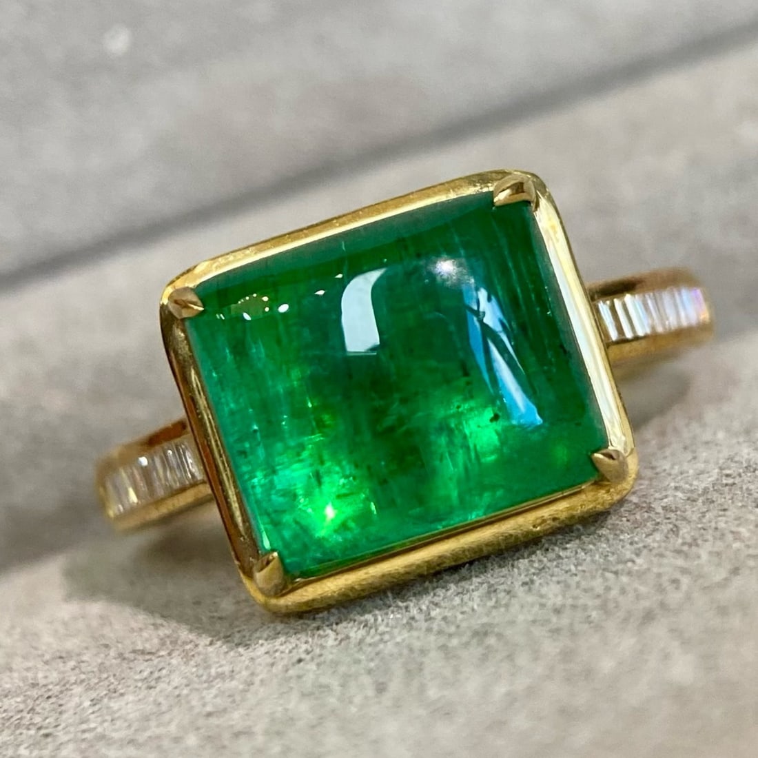 14k Gold 5 Ct Natural Emerald & Diamond Ring - 5