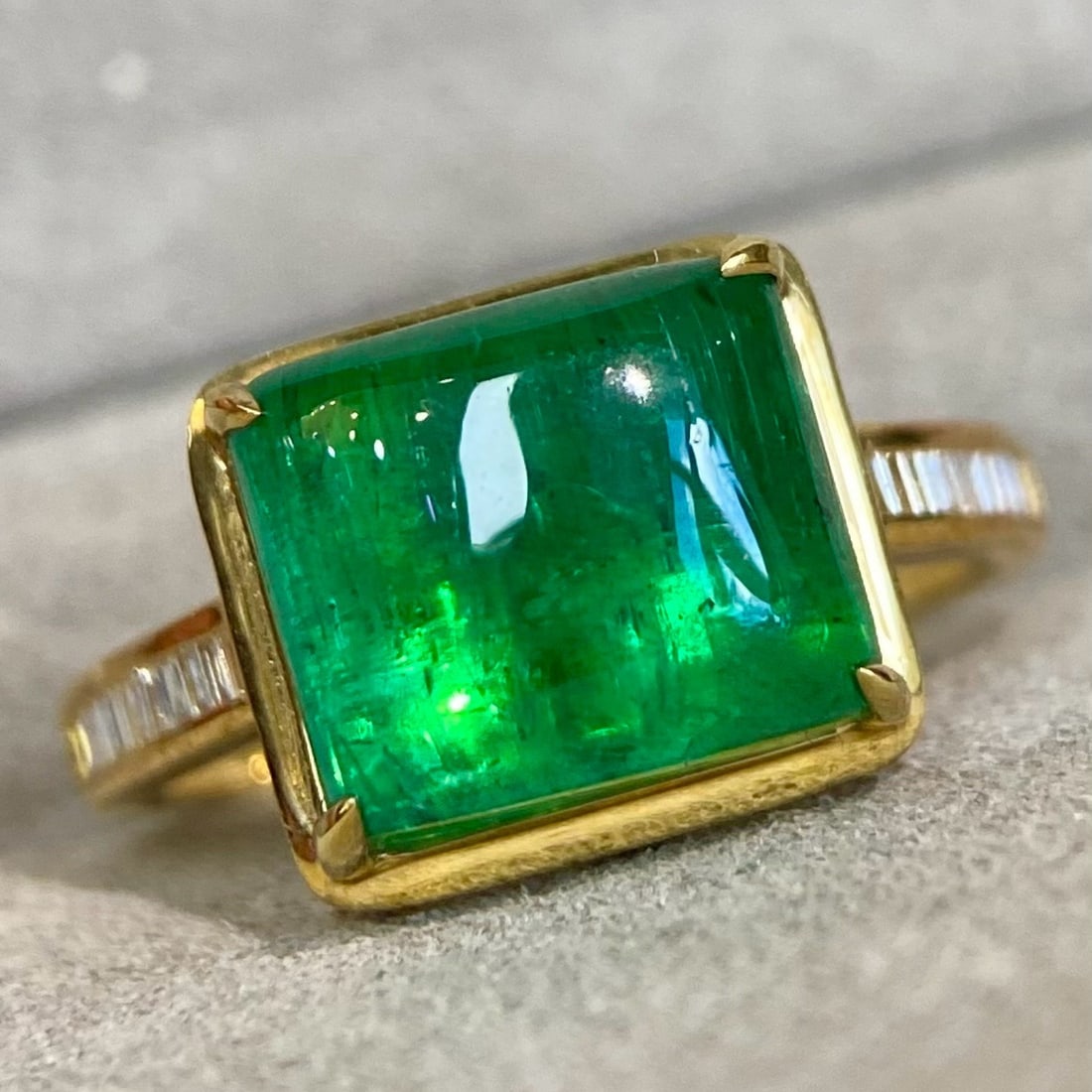 14k Gold 5 Ct Natural Emerald & Diamond Ring - 6