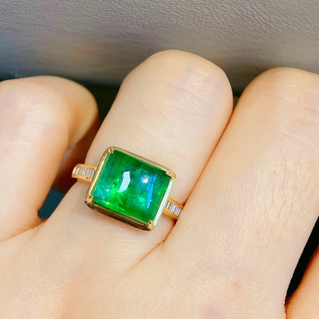 14k Gold 5 Ct Natural Emerald & Diamond Ring - 7