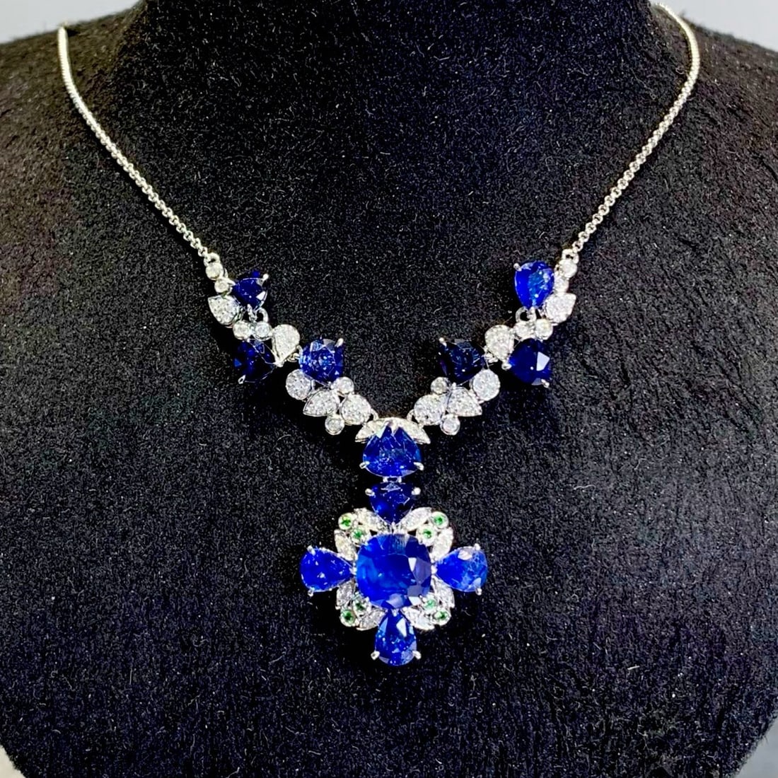 14k Gold 6.02 Ct Natural Sapphire & Diamond Necklace - 3