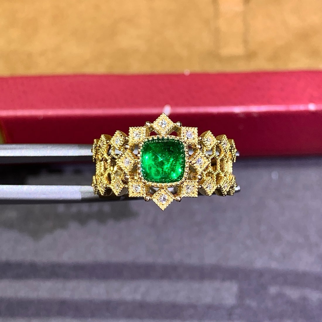 14k Gold 1.04 Ctw Vivid Green Natural Emerald & Diamond Ring - 7