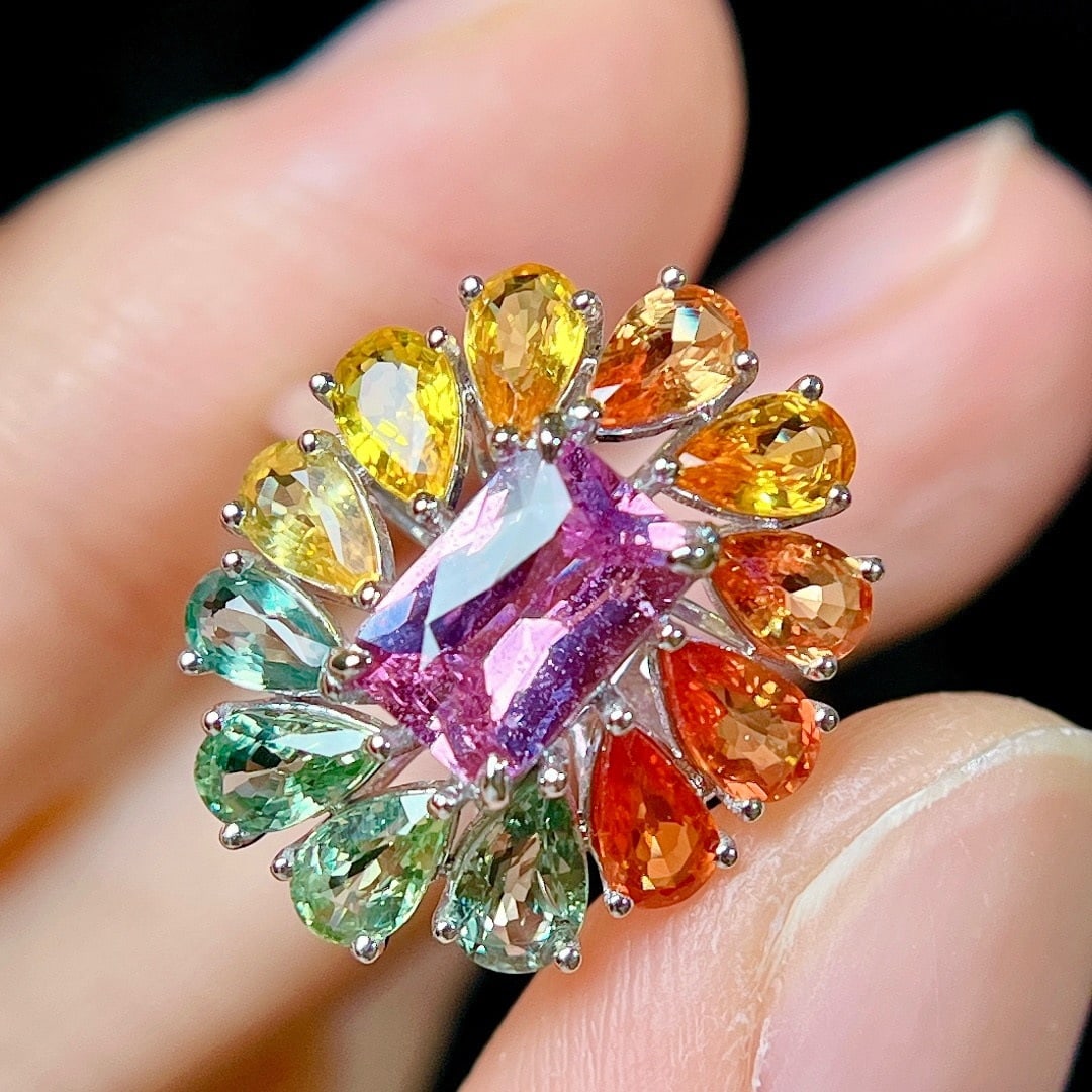 14k Gold 4.42 Ctw Natural Sapphire & Sapphire Ring: Ref:231170125 // gold content:14k gold // ring size:7. 25us // // main gemstone:sapphire // shape:octagonal // carat weight:1. 32ct // color:purplish pink // treatment:natural // // adjacent gemstone