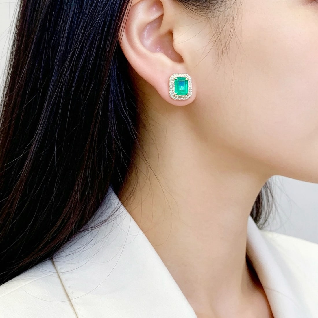 14k Gold 2.4 Ct Natural Emerald & Diamond Earrings - 4