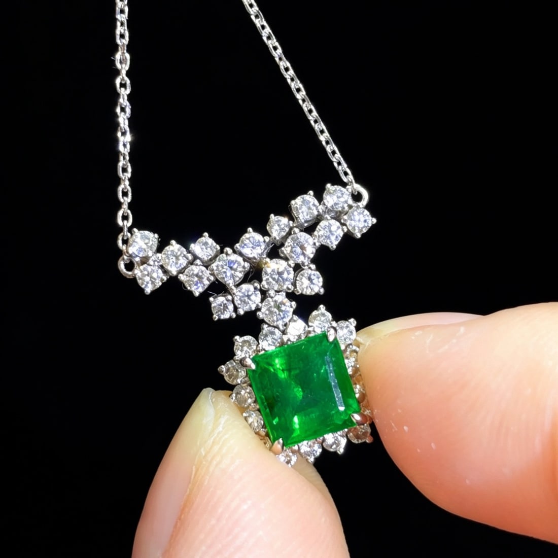 14k Gold 2.18 Ctw Natural Emerald & Diamond Necklace - 2