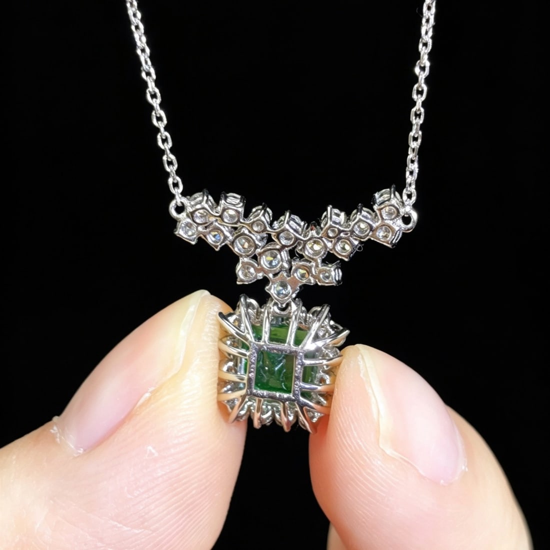 14k Gold 2.18 Ctw Natural Emerald & Diamond Necklace - 5