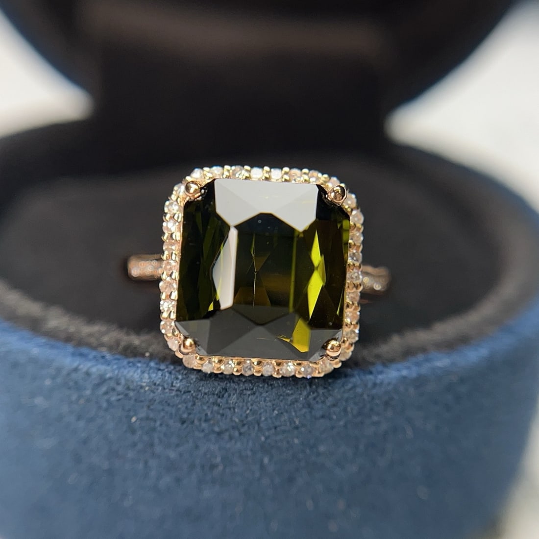 14k Gold 7.15 Ct Natural Tourmaline & Diamond Ring: Ref:231170146 // gold content:14k gold // ring size:7. 25us // // main gemstone:tourmaline // shape:octagonal // carat weight:7. 15ct // color:green // treatment:natural // // adjacent gemstone 2 :