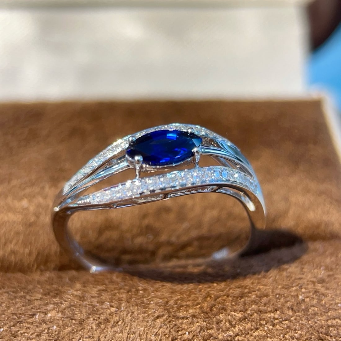 14k Gold 0.55 Ctw Natural Sapphire & Diamond Ring - 3