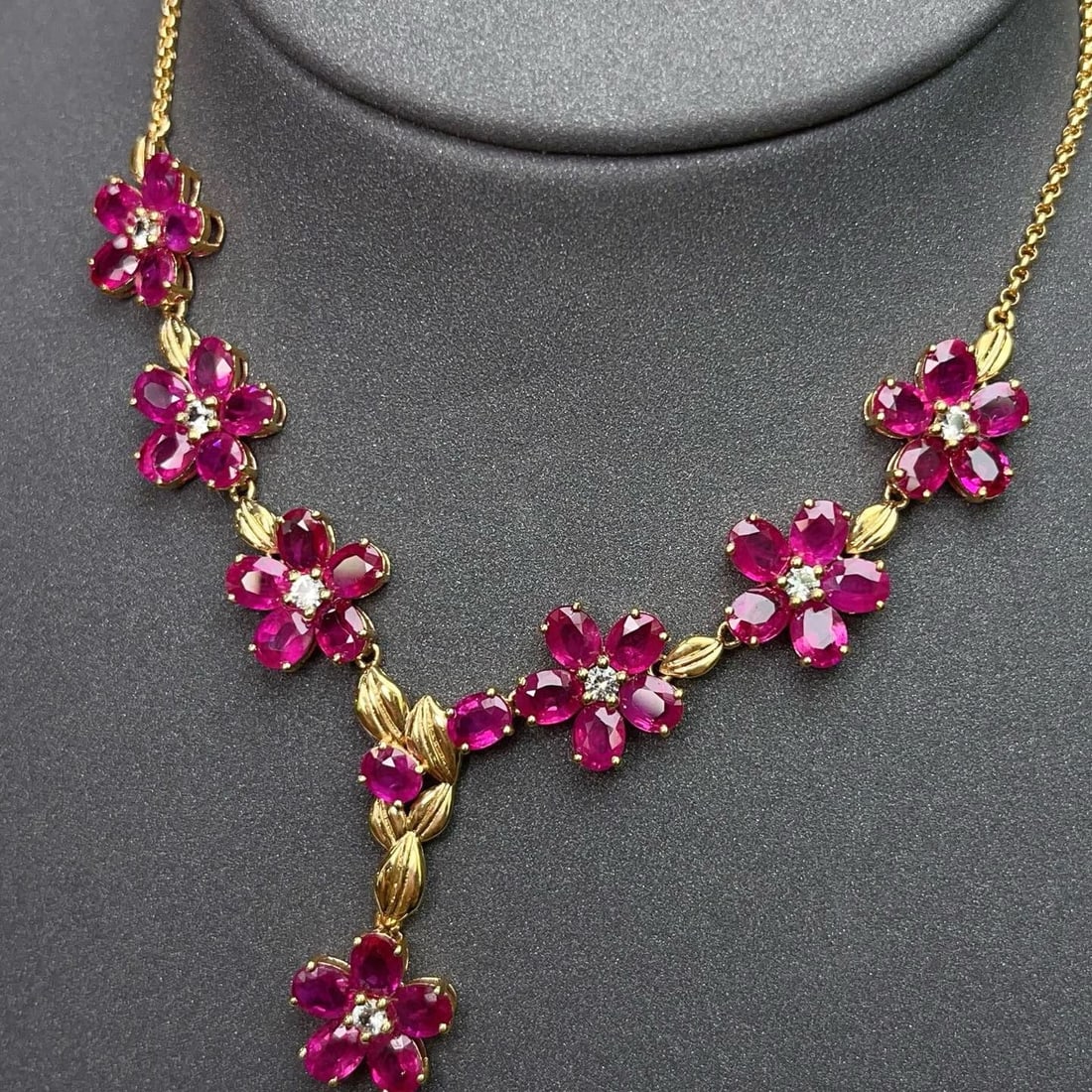 14k Gold 12.10 Ct Natural Ruby & Sapphire Necklace - 2