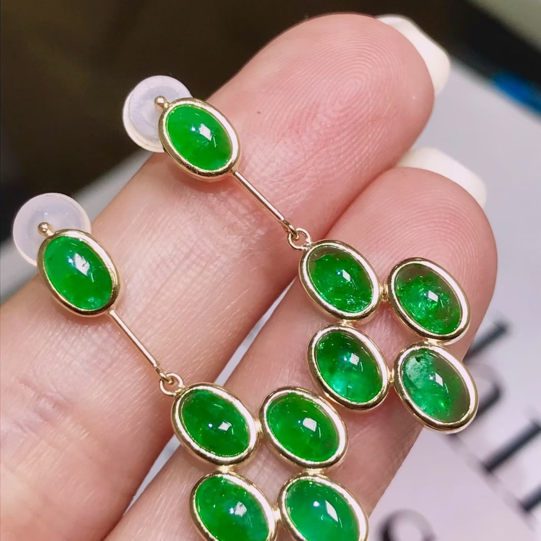14k Gold 4.6 Ct Natural Emerald Earrings - 3