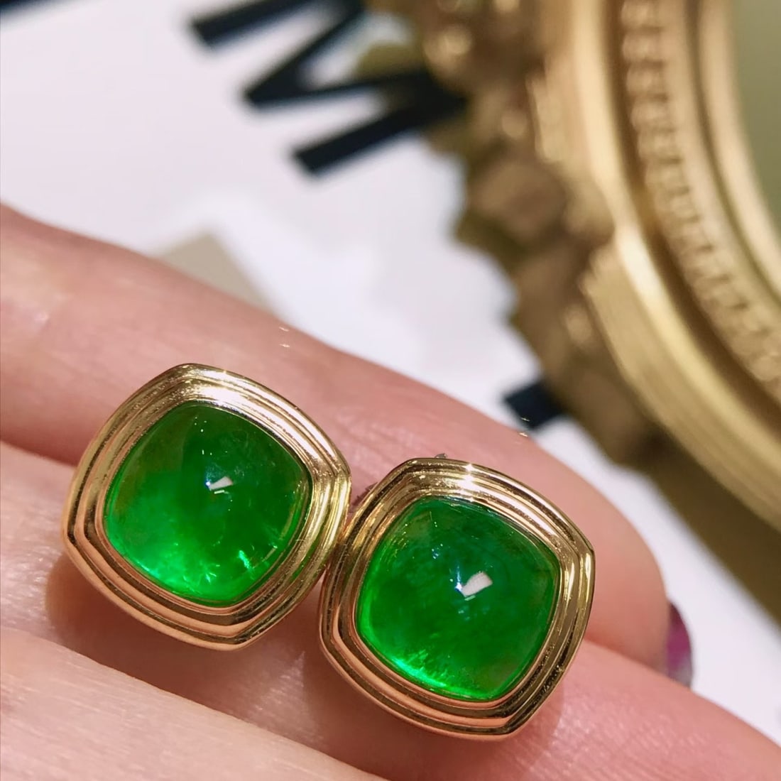 14k Gold 5.2 Ct Natural Emerald Earrings - 2