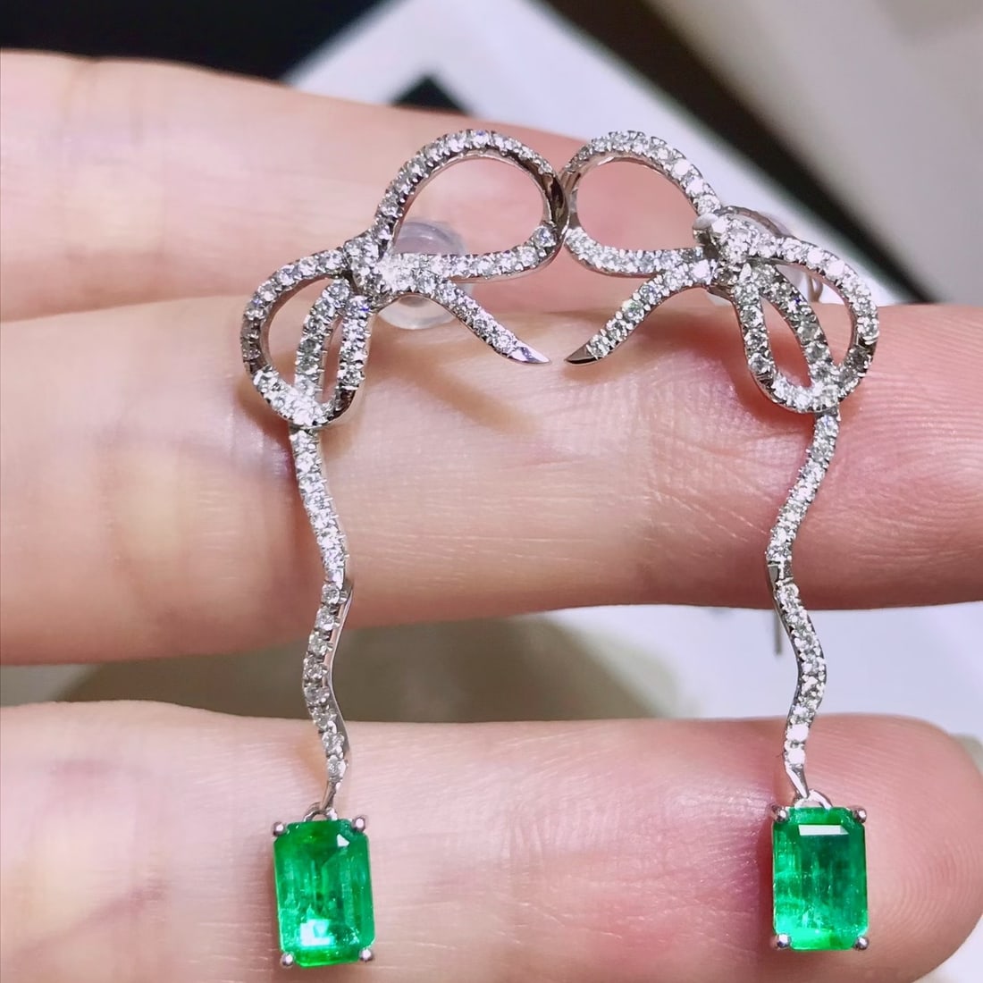 14k Gold 1.78 Ctw Natural Emerald & Diamond Earrings - 2