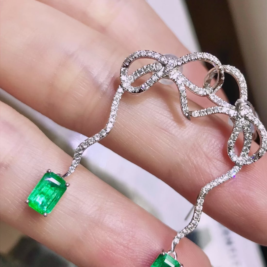 14k Gold 1.78 Ctw Natural Emerald & Diamond Earrings - 3