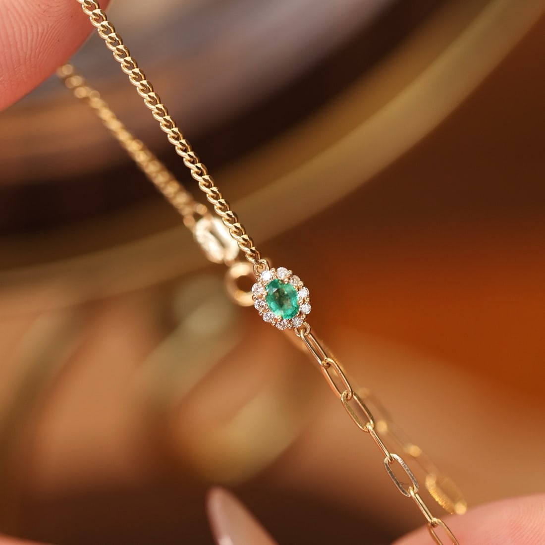14k Gold 0.25 Ctw Natural Emerald & Diamond Bracelet - 2