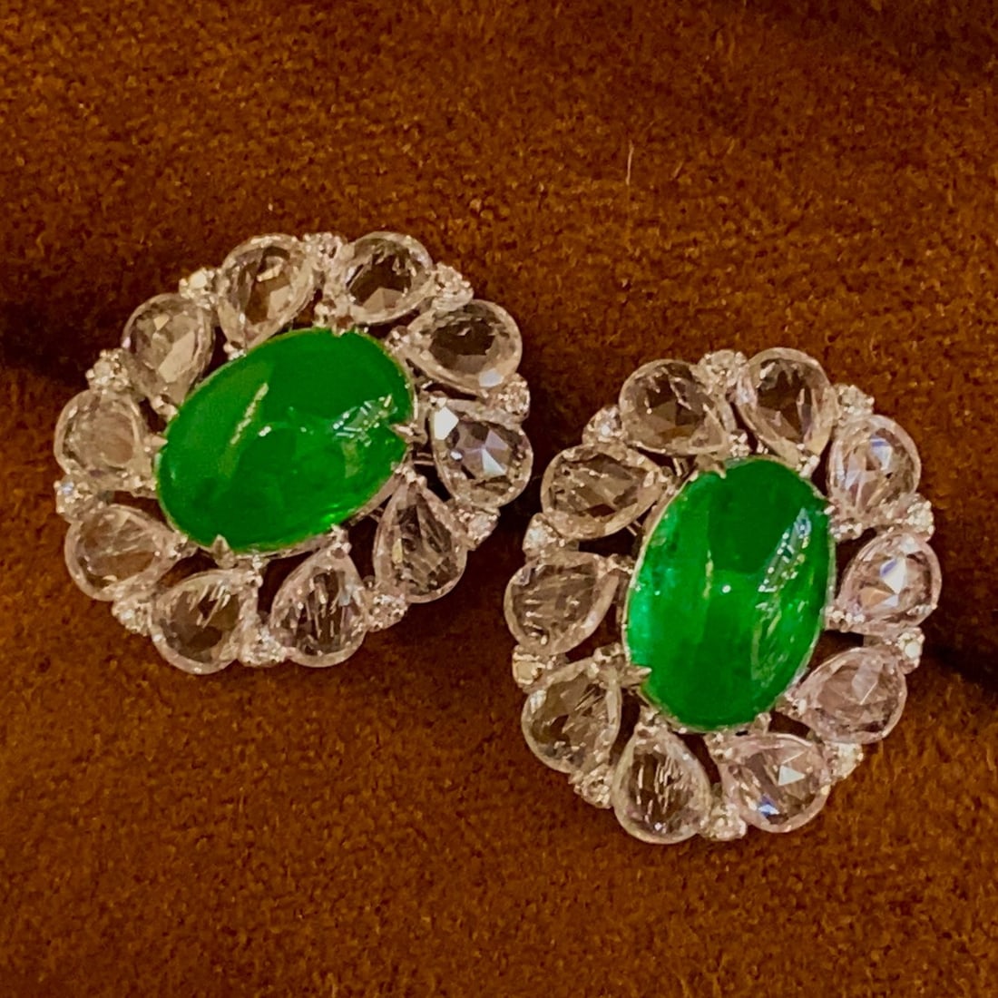 14k Gold 3.2 Ct Natural Emerald & Diamond & Sapphire Earrings - 5