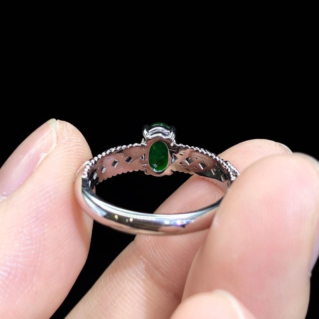 14k Gold 1.11 Ctw Vivid Green Natural Emerald & Diamond Ring - 5