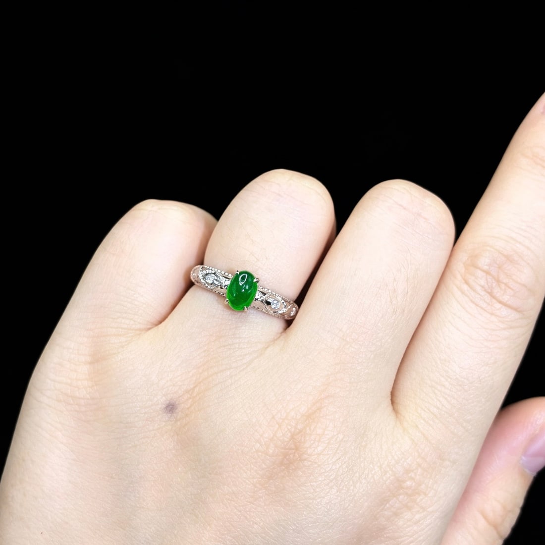 14k Gold 1.11 Ctw Vivid Green Natural Emerald & Diamond Ring - 6