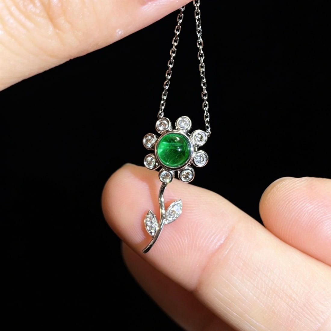 14k Gold 0.8 Ctw Vivid Green Natural Emerald & Diamond & Flowers Necklace - 2