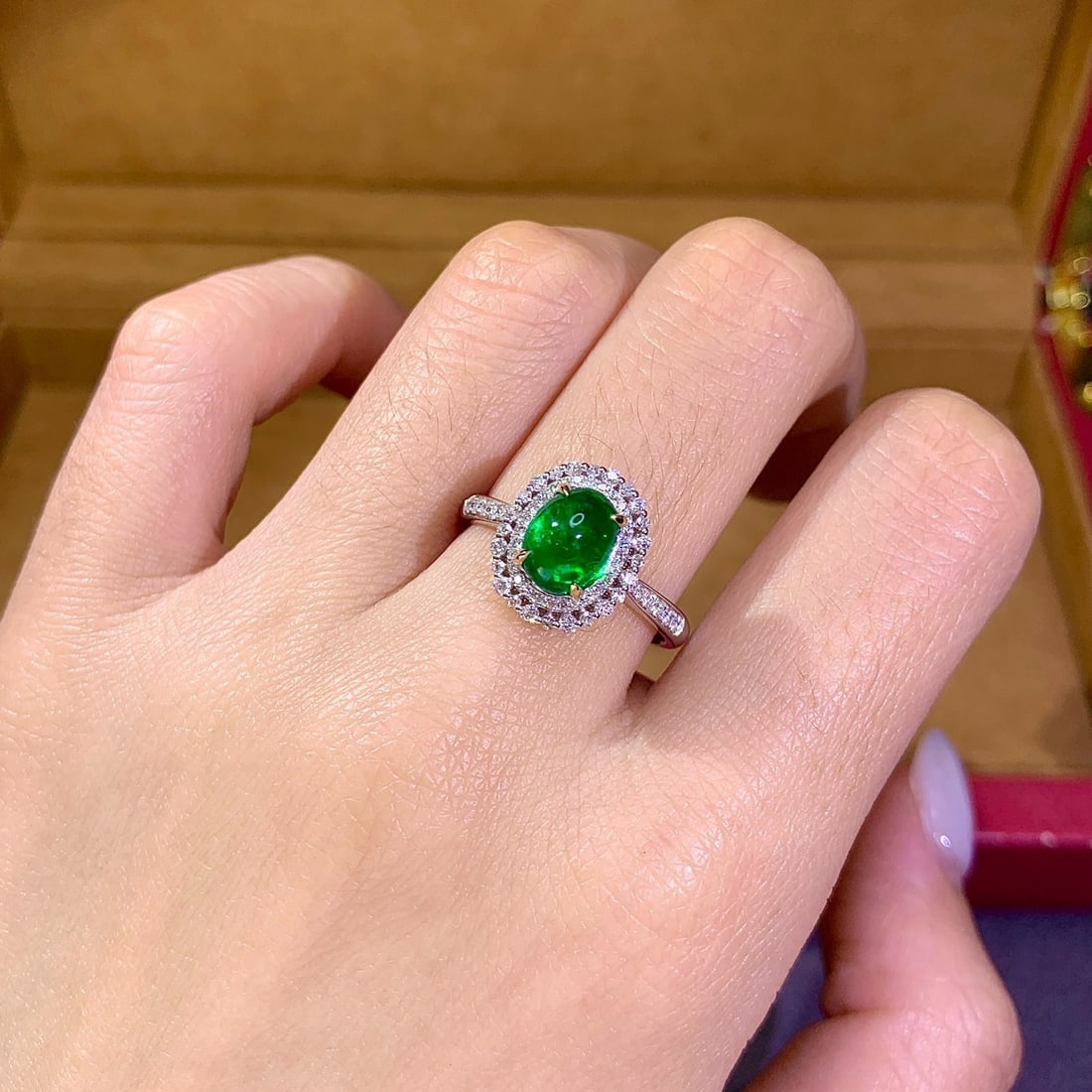 14k Gold 1.95 Ctw Vivid Green Natural Emerald & Diamond Ring - 5