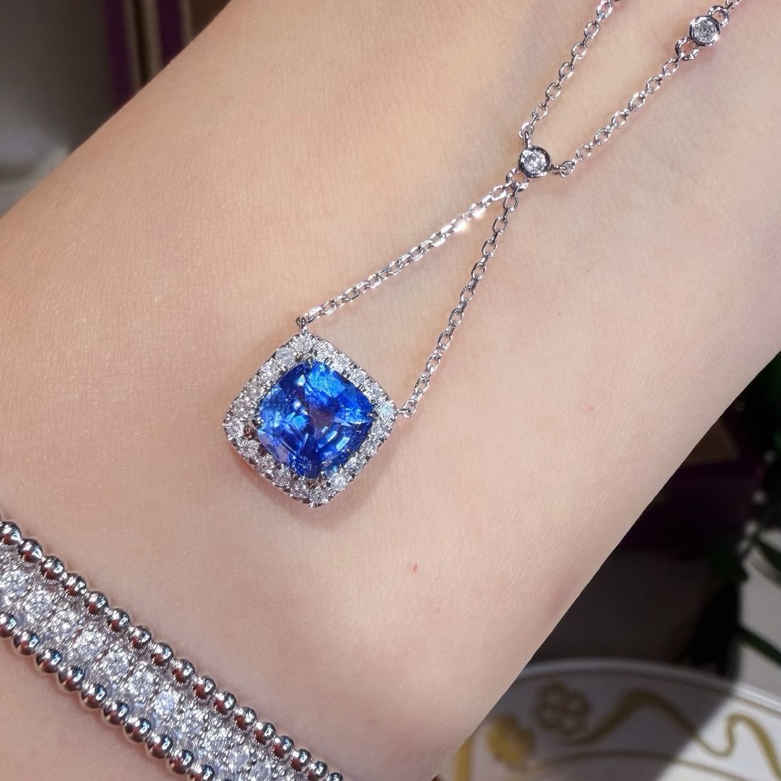 14k Gold 1.55 Ct Natural Sapphire & Diamond Necklace - 2