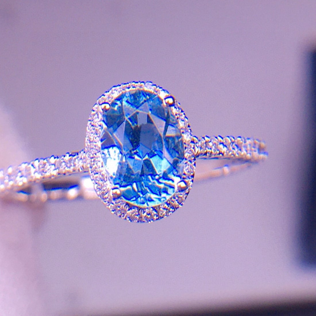14k Gold 1.1 Ct Natural Aquamarine & Diamond Ring - 4