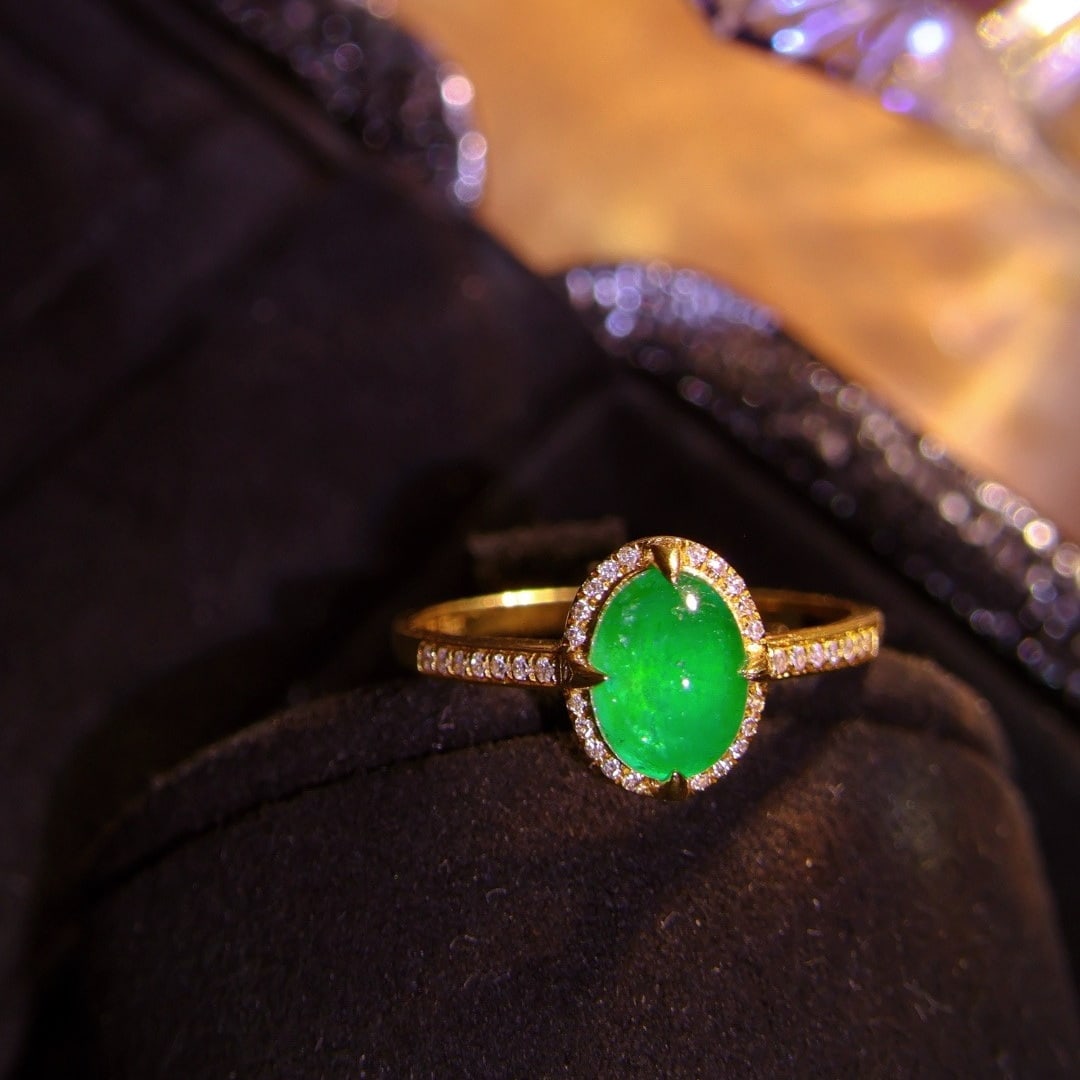 14k Gold 1.5 Ct Natural Emerald & Diamond Ring: Ref:231170239 // gold content:14k gold // ring size:7. 25us // // main gemstone:emerald // shape:oval // carat weight:1. 5ct // color:green // treatment:natural // // adjacent gemstone 2 : diamond //