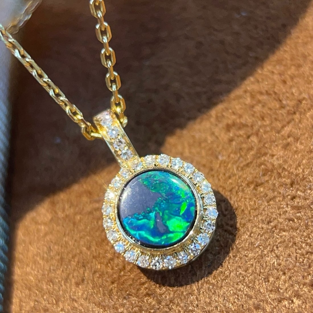 14k Gold 0.43 Ctw Natural Opal & Diamond Pendant( Without Chain ) - 5