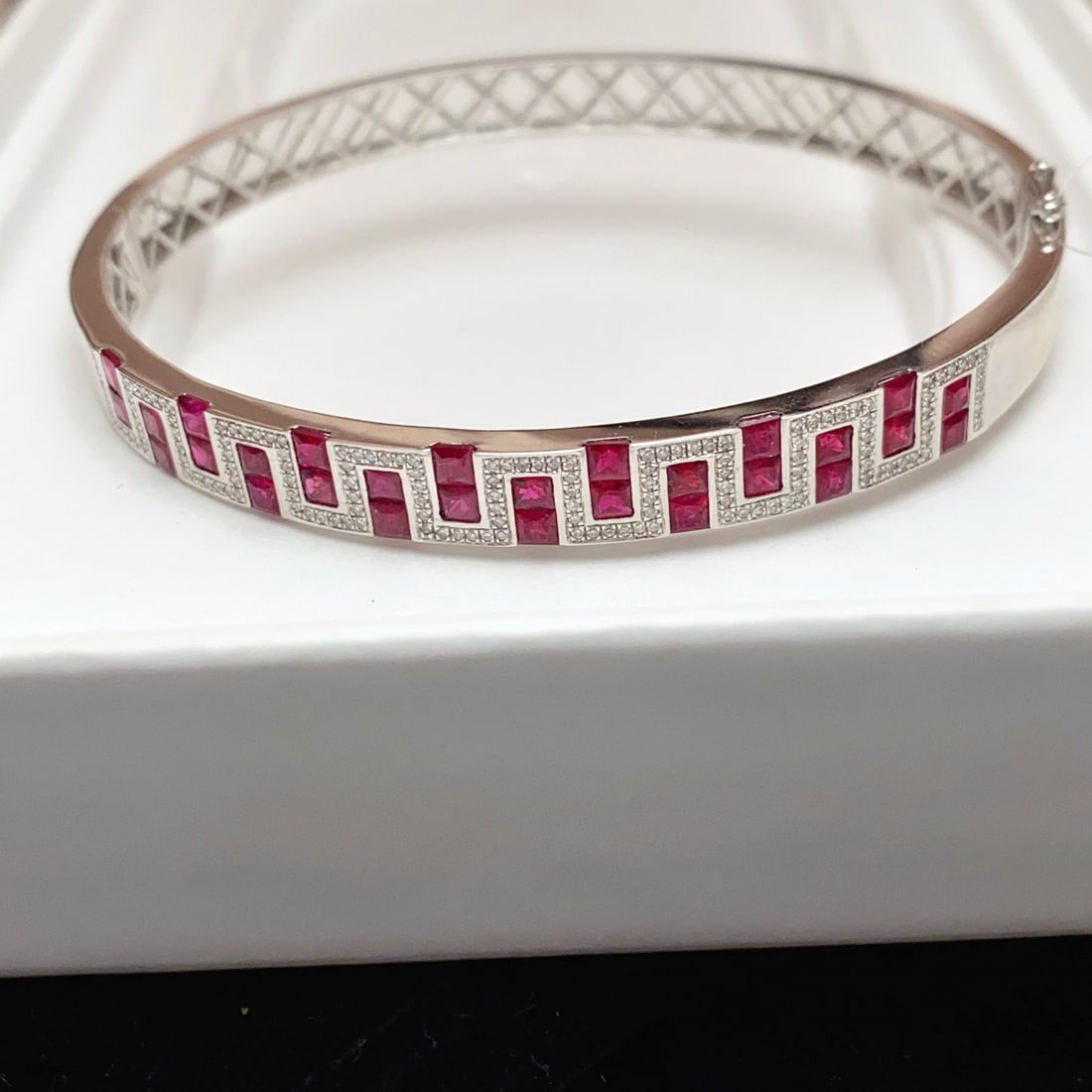 14k Gold 4.30 Ct Natural Ruby & Diamond Bangle - 2