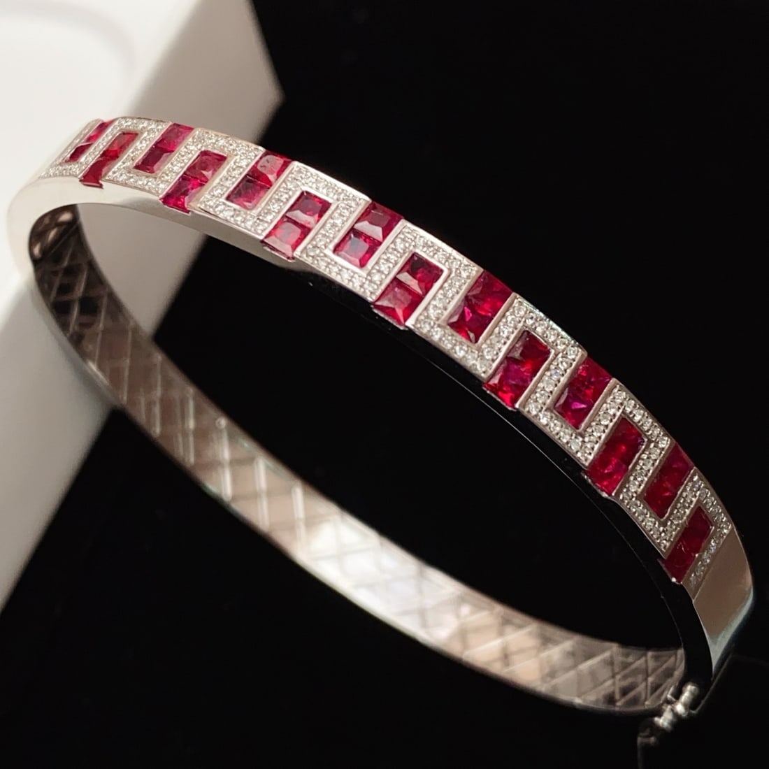 14k Gold 4.30 Ct Natural Ruby & Diamond Bangle - 5