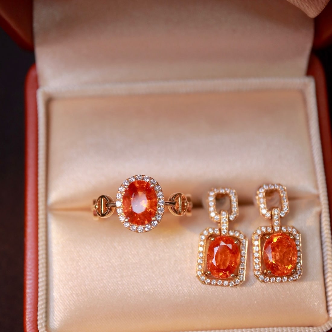 14k Gold 5.76 Ctw Natural Spessartine & Diamond Jewelry Set: Ref:231170256 // gold content:14k gold // ring size:7. 25us // // ring // main gemstone:spessartine // shape:oval // carat weight:1. 7ct // color:orange // treatment:natural // // adjacent gemstone 2