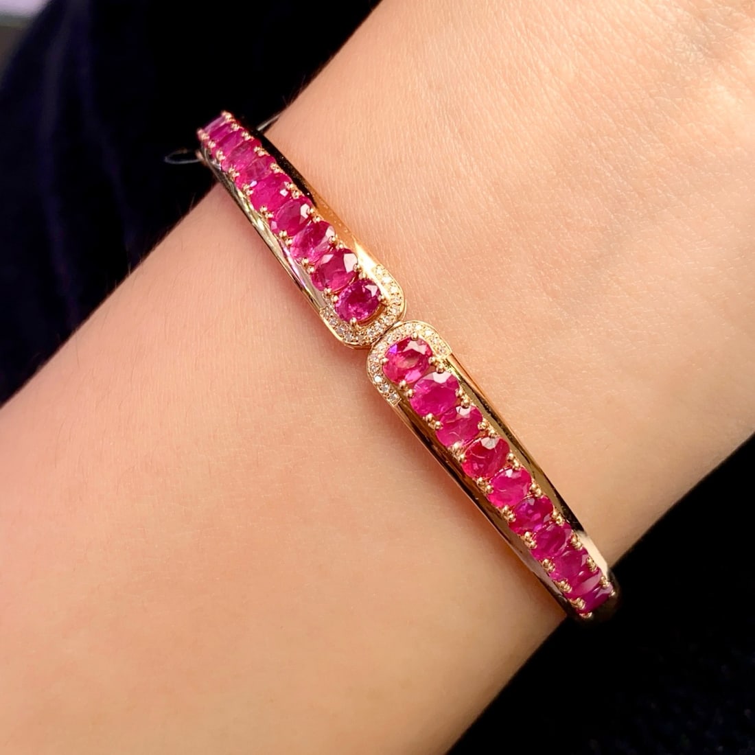 14k Gold 5.20 Ct Natural Ruby & Diamond Bangle - 5