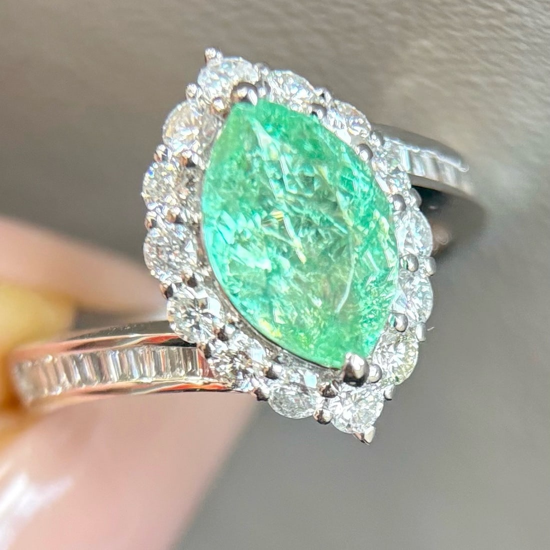 14k Gold 2.68 Ctw Natural Paraiba Tourmaline & Diamond Ring - 3
