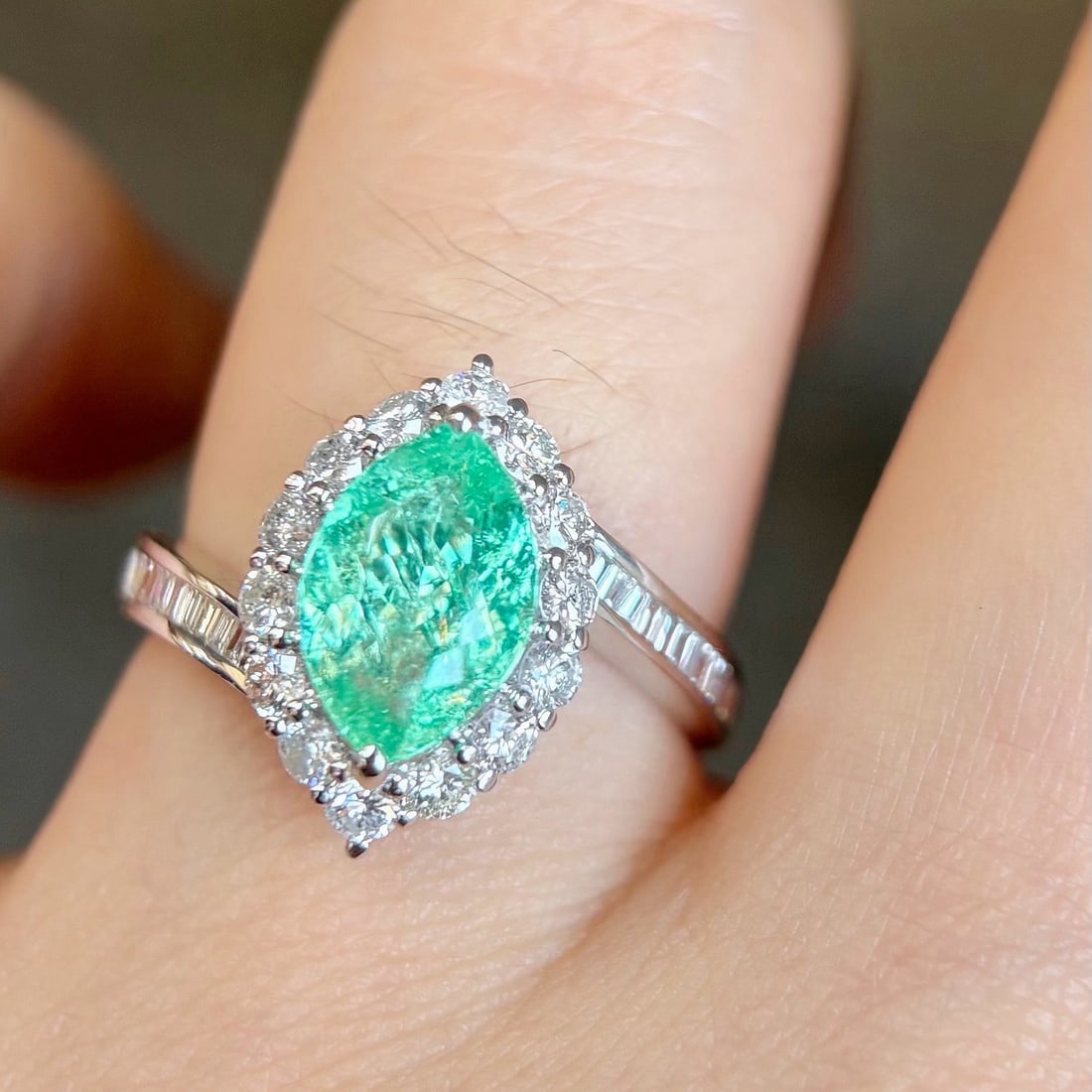14k Gold 2.68 Ctw Natural Paraiba Tourmaline & Diamond Ring - 7