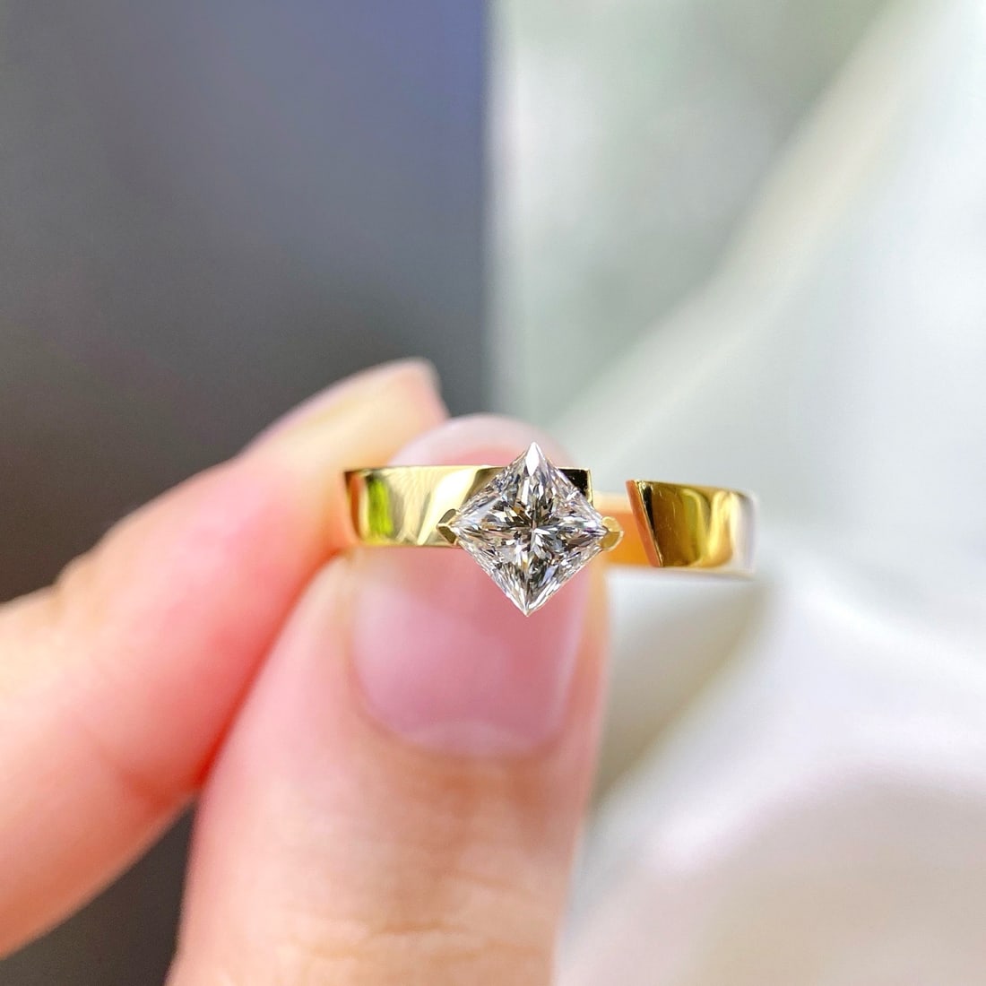 14k Gold 1.01 Ct Natural H Diamond Ring - 2