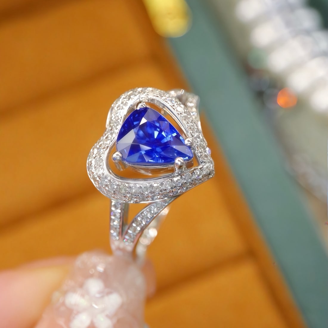 14k Gold 1.67 Ctw Natural Sapphire & Diamond Ring - 3